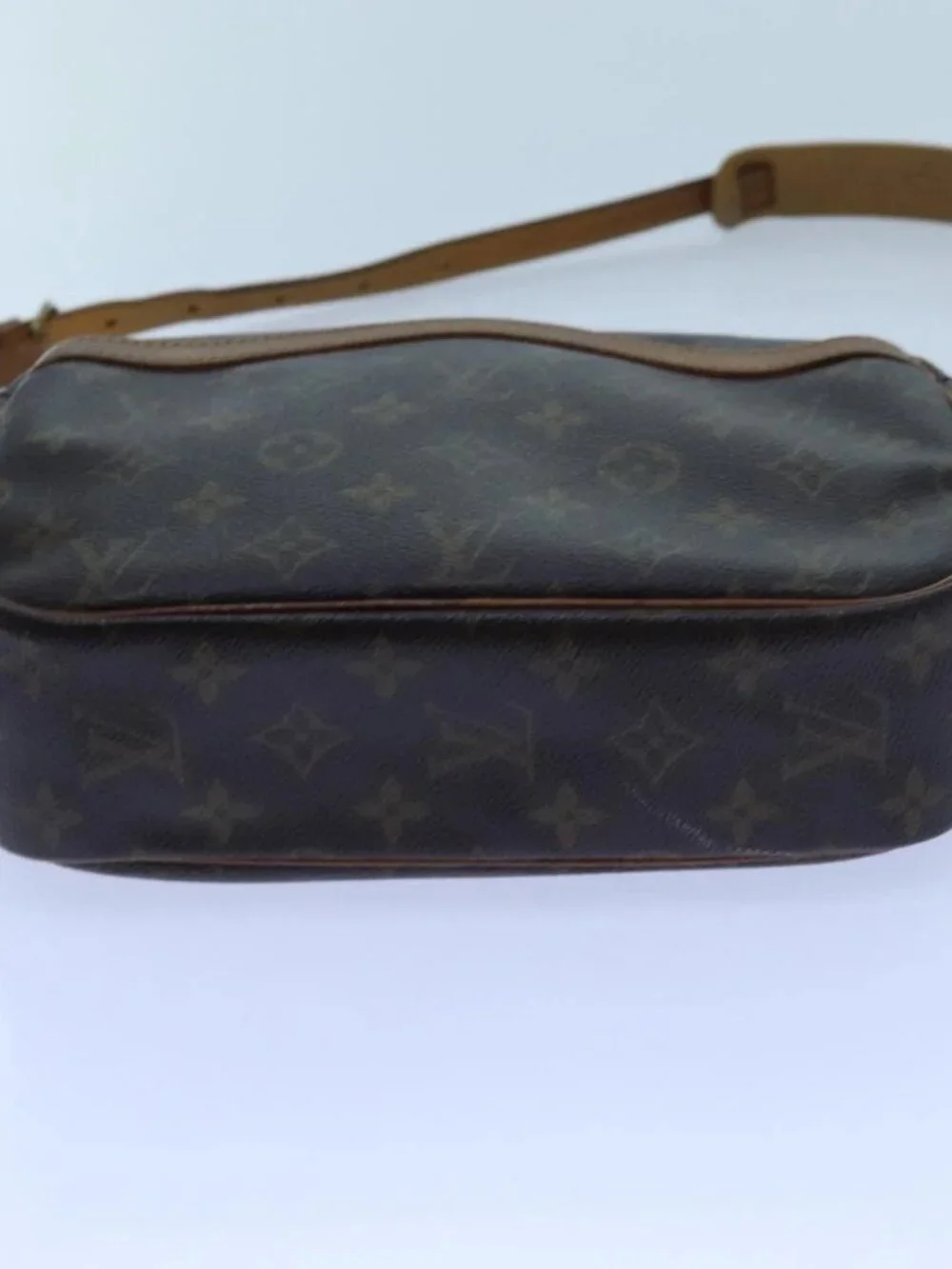 LOUIS VUITTON Monogram Blois Shoulder Bag M51221 LV Auth